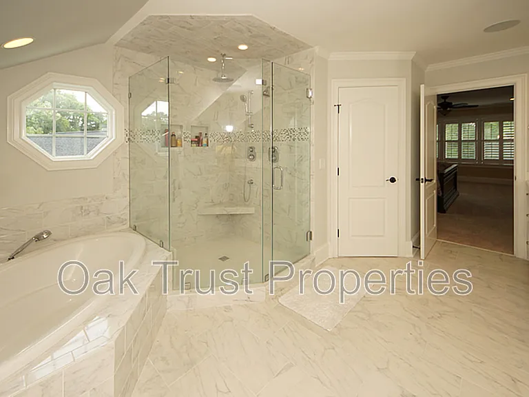 125 Brogun Ln — Photo 35