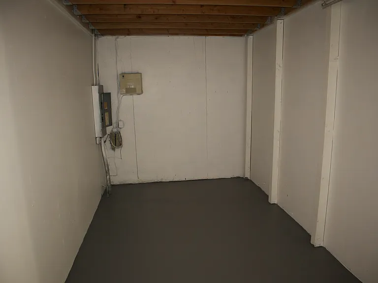 3732 W Century Blvd #9 — Photo 3