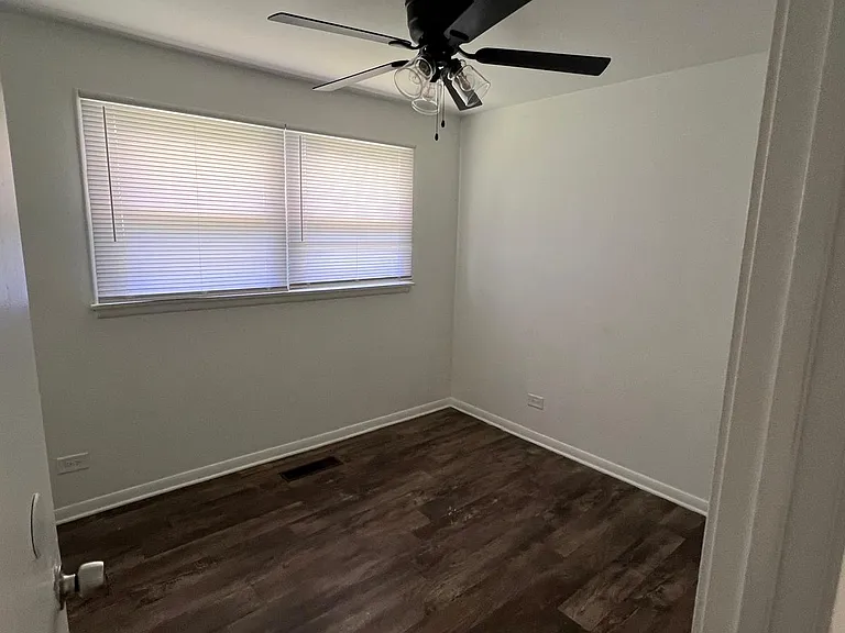 18801 Loretto Ln — Photo 19