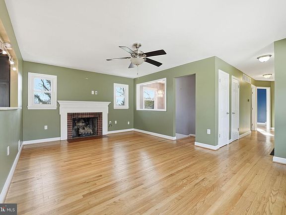 5th image of 6619 Beddoo St