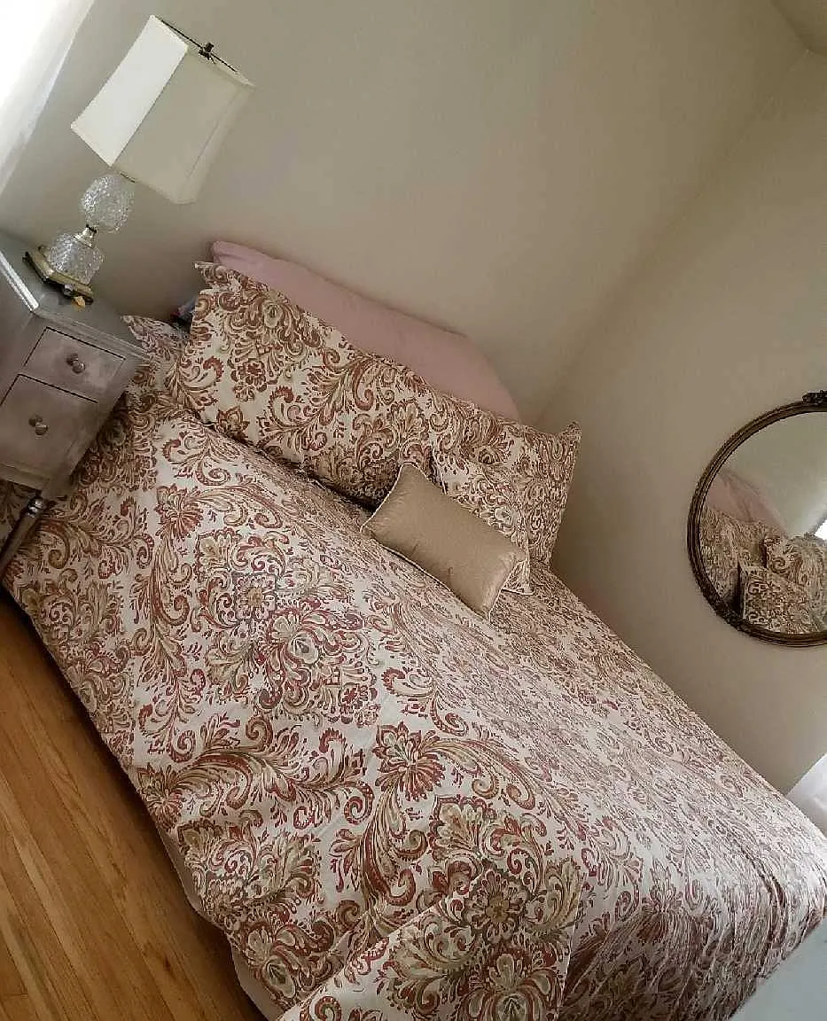2 bed, 693 sqft, $1,600 — Photo 2