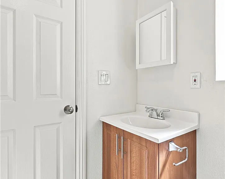 10646 S Wilton Pl — Photo 24