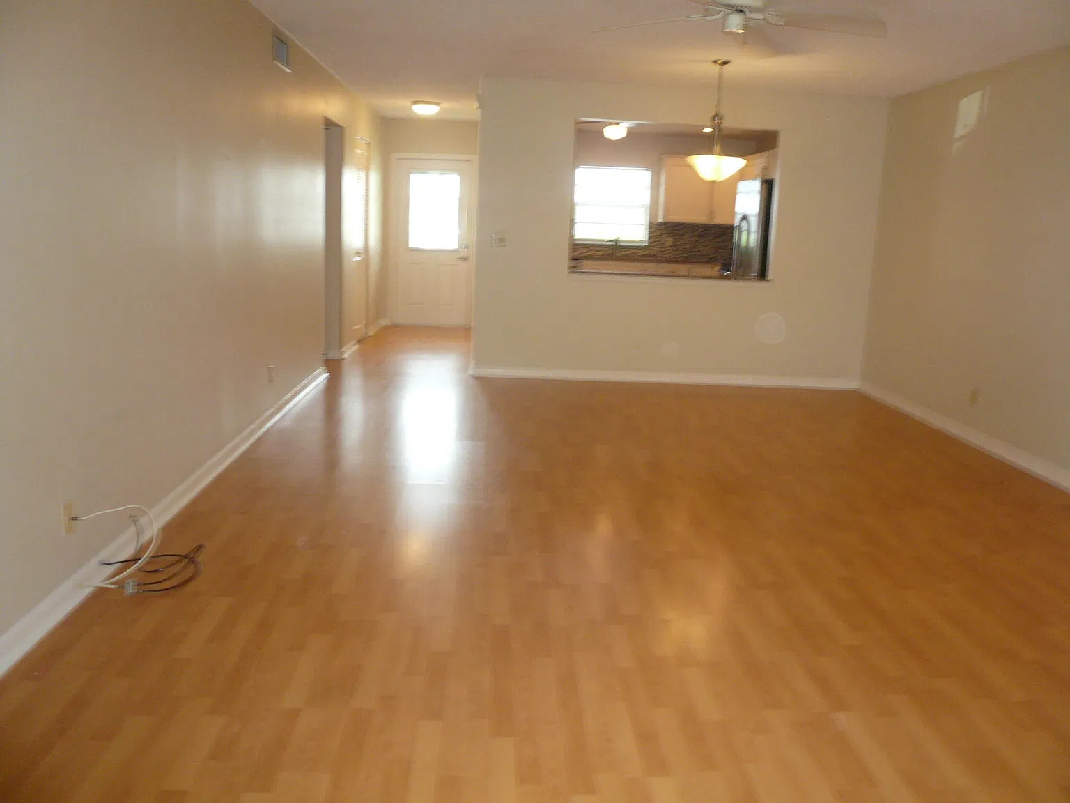 2 bed, 2.0 bath, 1248 sqft, $2,100 — Photo 2