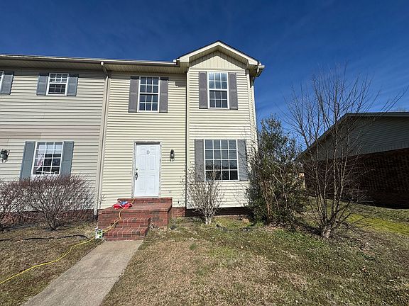2nd image of 904 Southwood Dr APT D