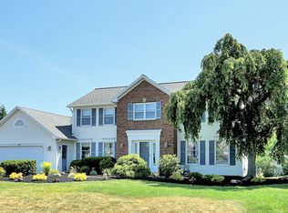 78 Chardonnay Dr, Fairport, NY 14450