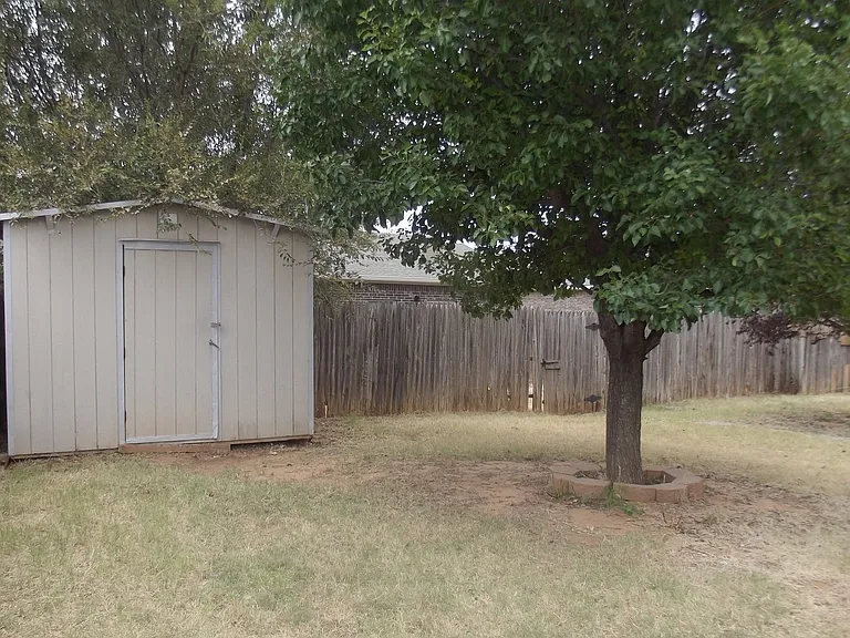 8007 Red Springs Ave — Photo 12