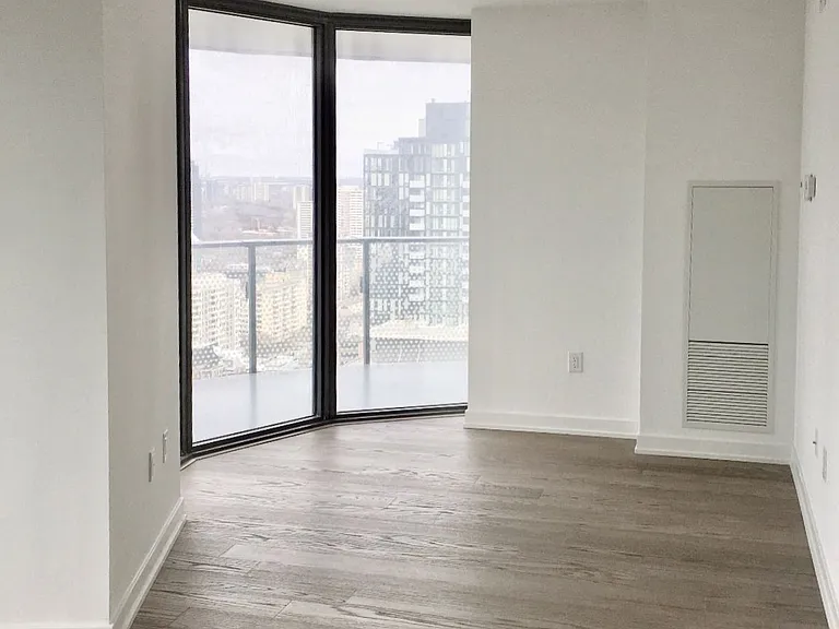 11 Wellesley St W #2711 — Photo 4