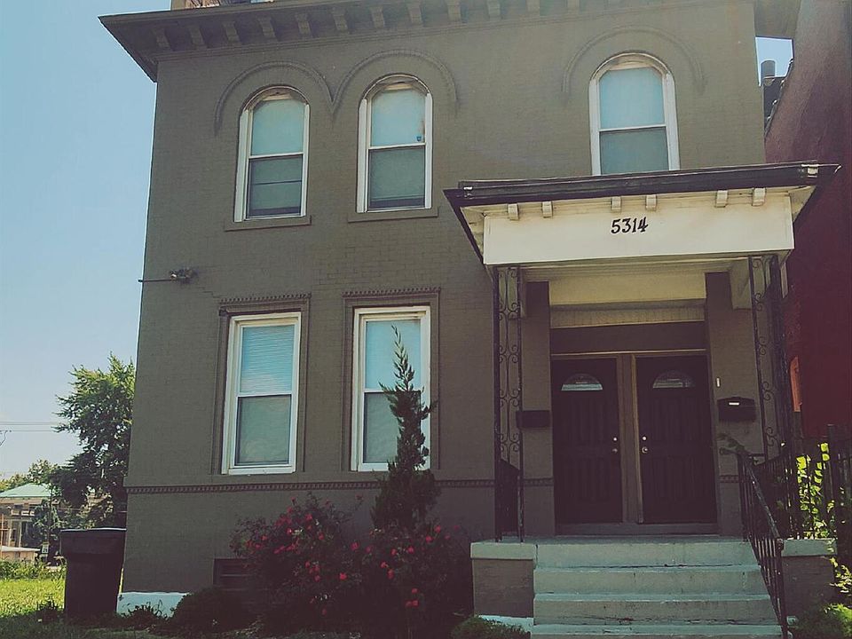 1st image of 5314 Vernon Ave Unit 1F