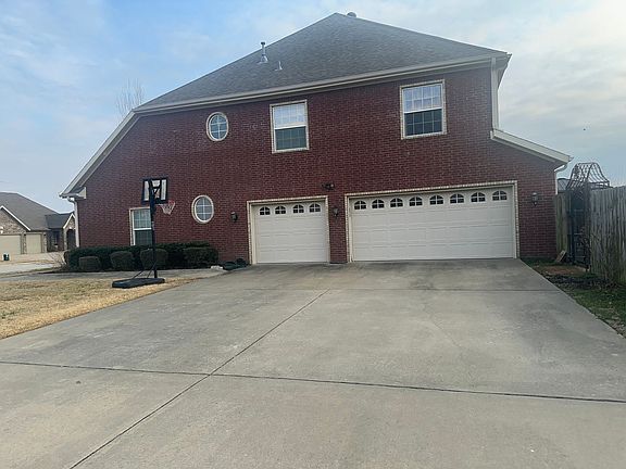 4th image of 4500 Swinton Dr