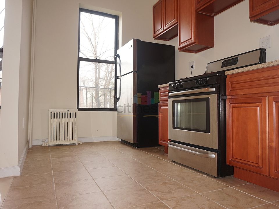 1st image of 423 11th St #Tw2