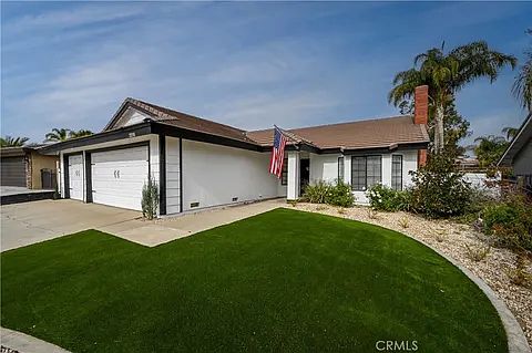 1st image of 23550 Canyon Lake Dr N