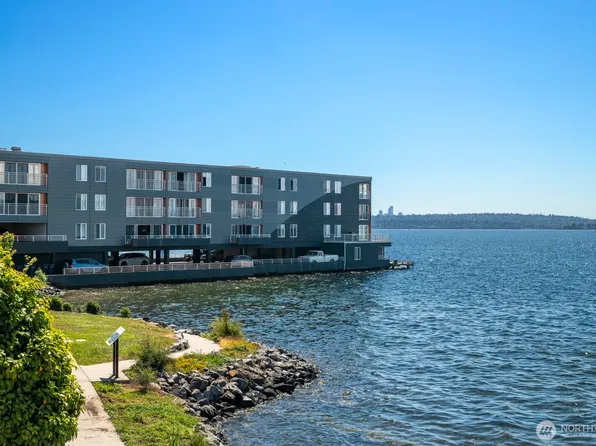 733 Lake Street S #301, Kirkland, WA 98033