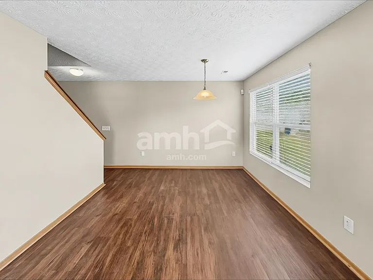 6306 Pompano St — Photo 5