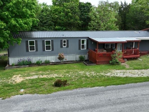 118 High Point Dr, Cadiz, KY 42211