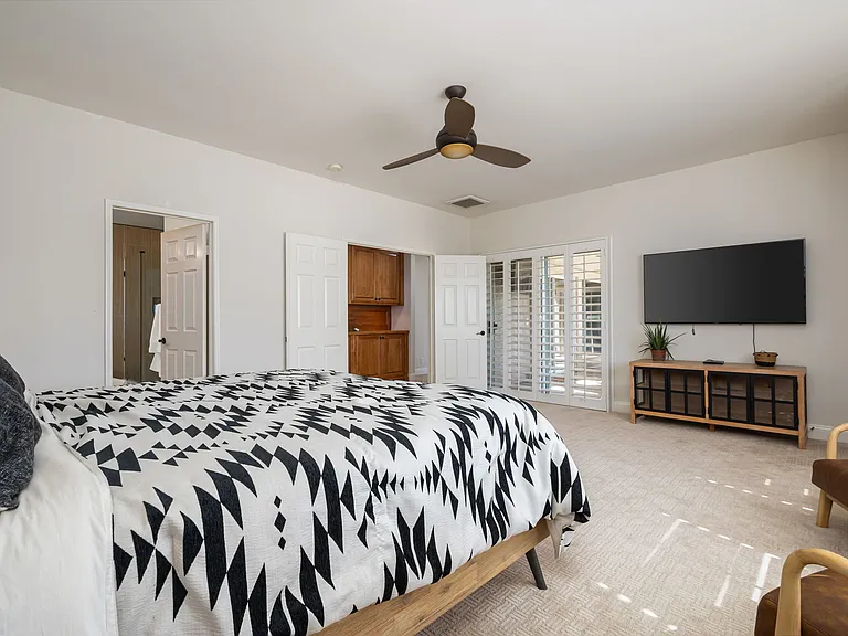 45168 Coeur Dalene Dr — Photo 37