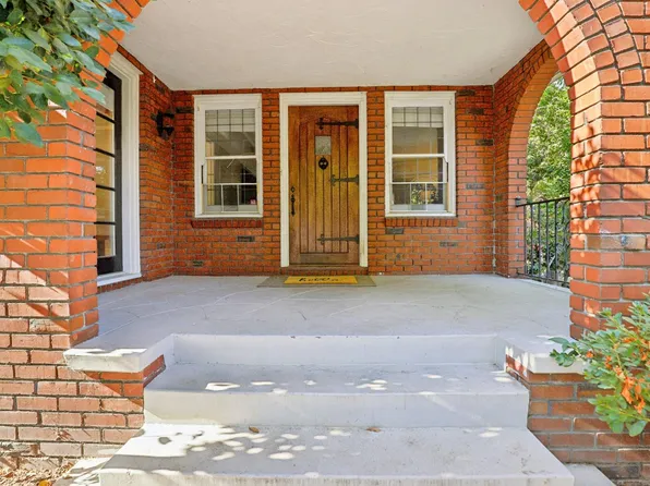 2200 2nd Ave, Sacramento, CA 95818