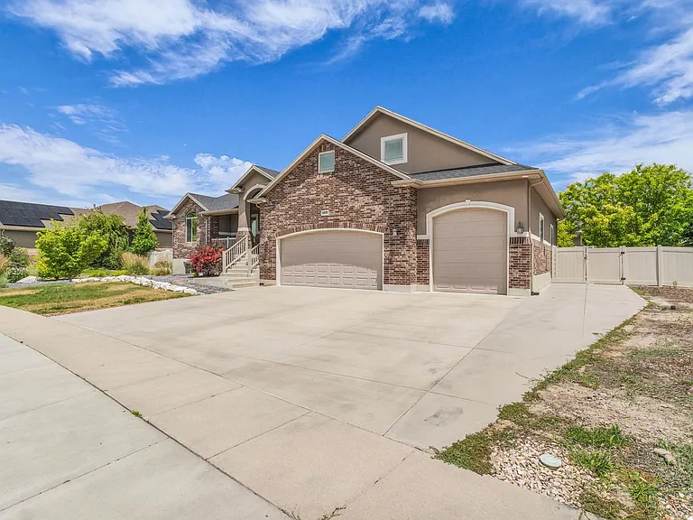 1377 S 4300 W — Photo 48
