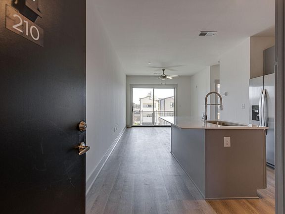 3rd image of 542 Southgate Ave #210
