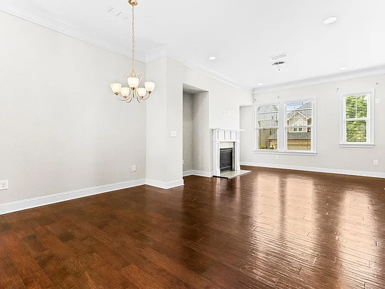 4475 Donahue Ave — Photo 4