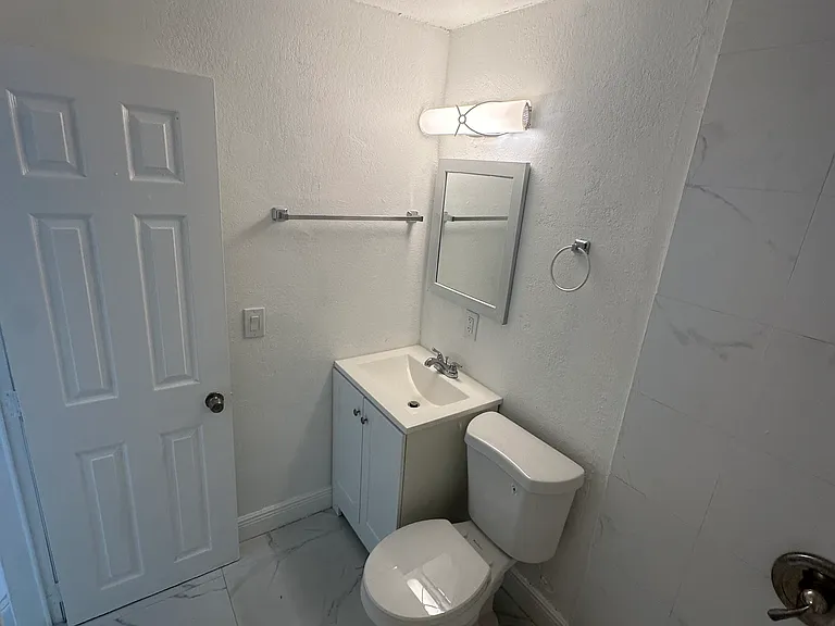 515 NW 60th Ct #3 — Photo 19