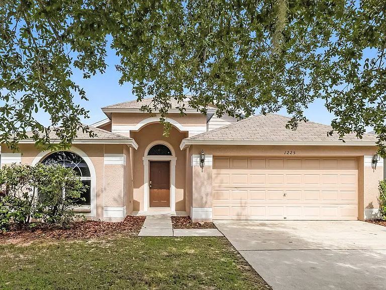 1225 Dragon Head Dr — Photo 1