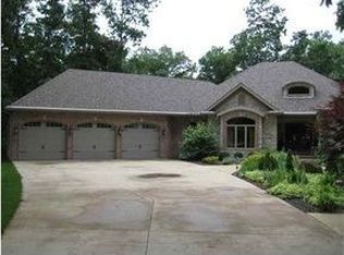 7305 N Honeysuckle Ct, Brimfield, IL 61517