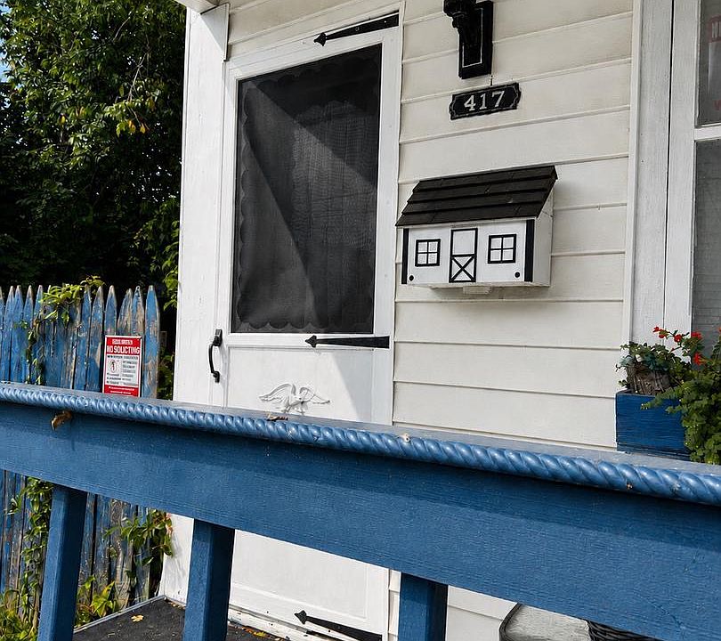 2nd image of 417 Magnolia St