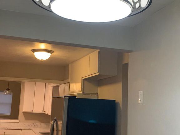 5th image of 110 Rollingwood Dr
