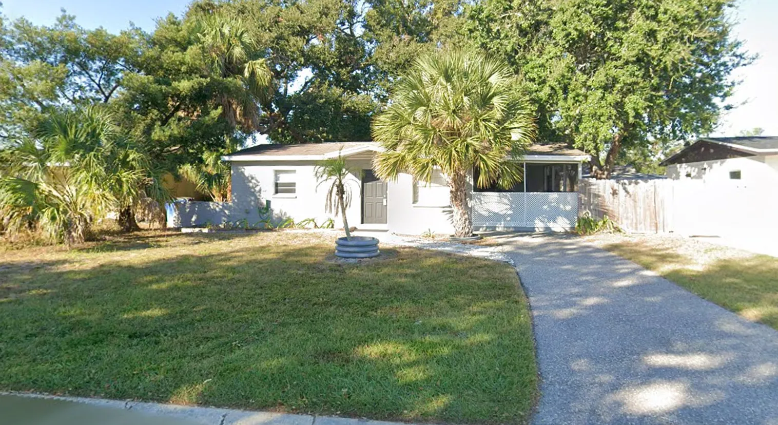 2 bed, 900 sqft, $1,675 — Photo 1