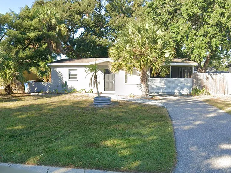 4516 Fountainbleau Rd — Photo 1