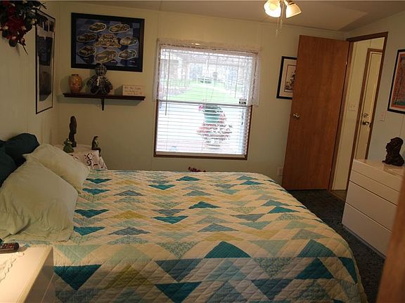 3rd image of 7080 Tamarind Dr