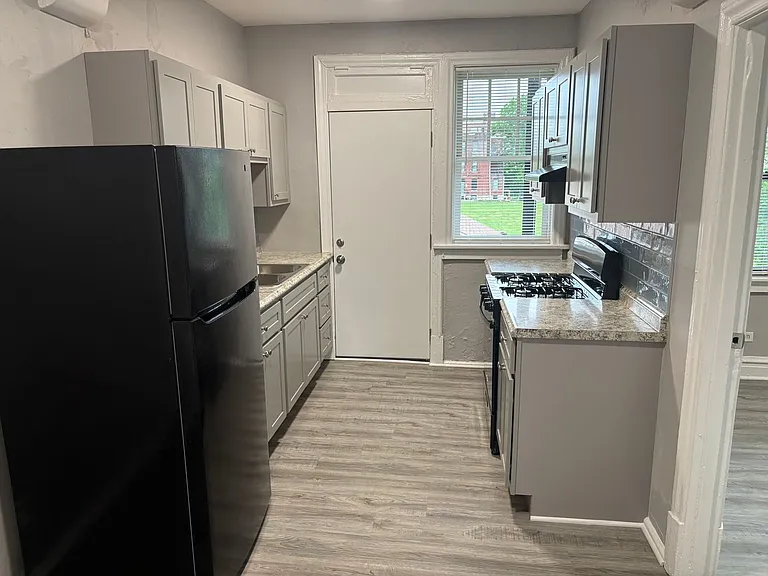 5345 Cabanne Ave — Photo 23