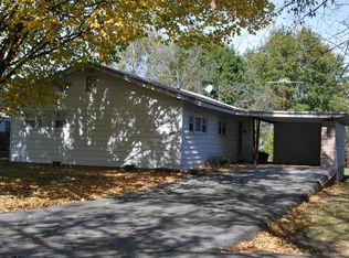 139 N Oak Crest Dr, Houston, MO 65483