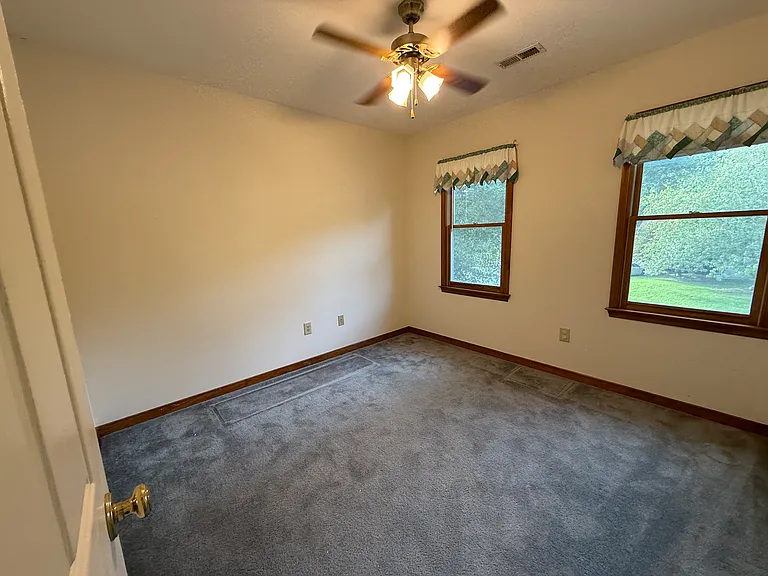 13705 Nashua Pl — Photo 9