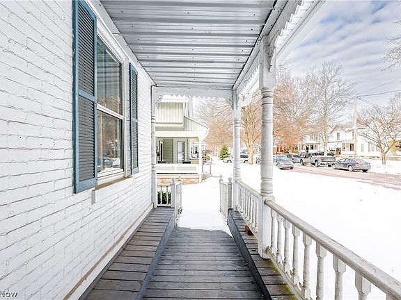 5th image of 703 6th St