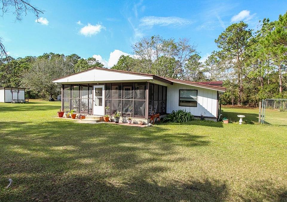 1st image of 95055 Shady Acres Ln