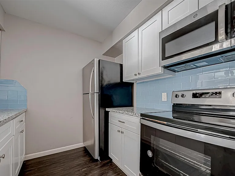 7315 Housman St — Photo 12