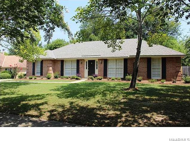 1st image of 1940 Still Oaks Dr