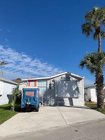 1st image of 951 Nettles Blvd #951