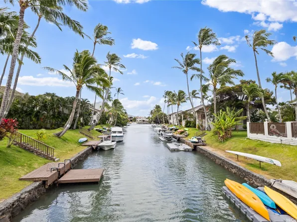 301 Kawaihae St APT 126, Honolulu, HI 96825