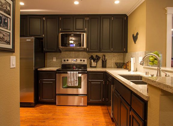 5th image of 1100 La Terrace Cir