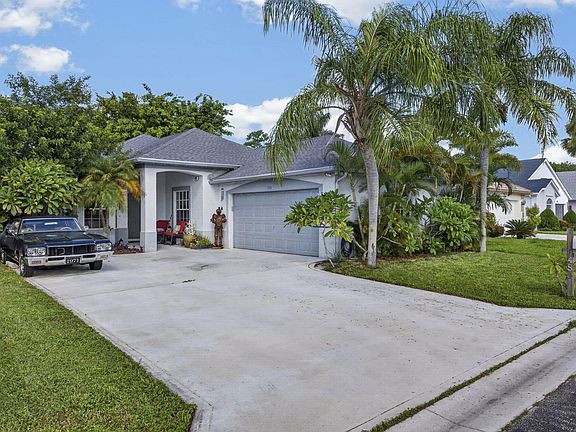 4th image of 1480 Lake Breeze Drive