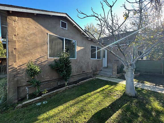 2nd image of 1372 Lucile Ave #A