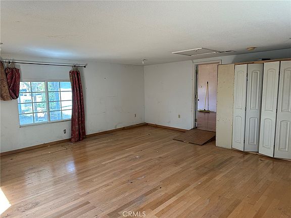 5th image of 8584 Camelia Dr