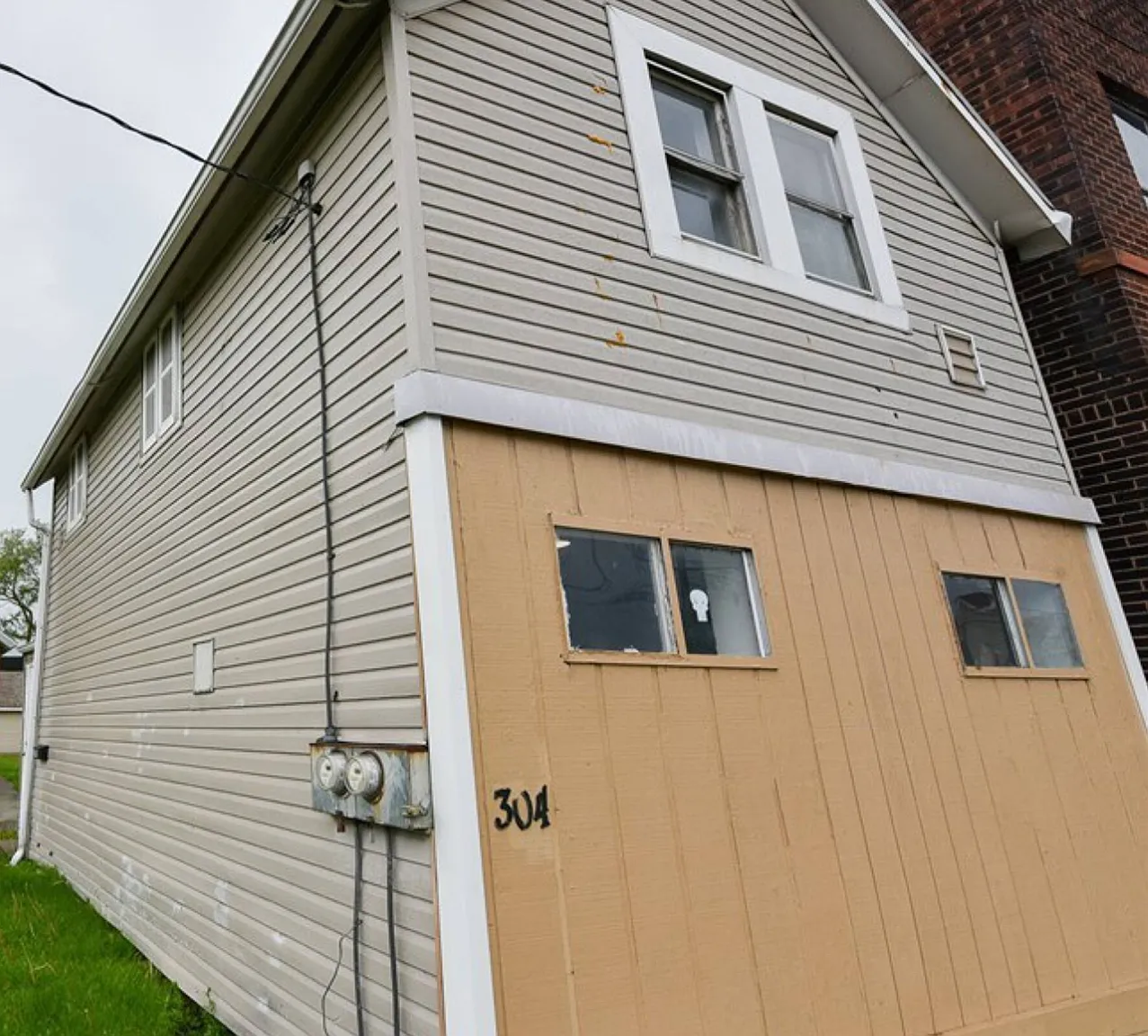 2 bed, 1000 sqft, $950 — Photo 1