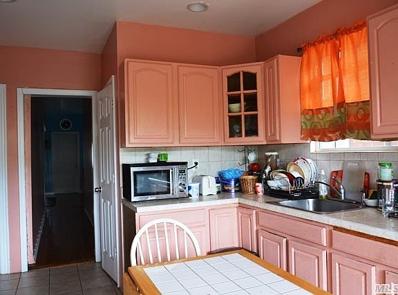 5th image of 3042 91st St