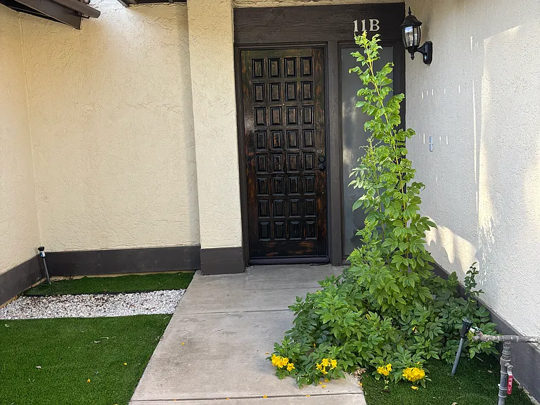 3501 Bernard St #11B — Photo 8