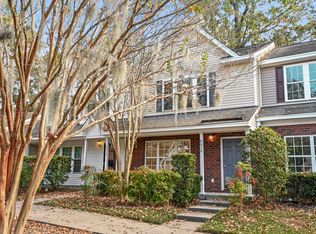 8010 Shadow Oak Dr, North Charleston, SC 29406