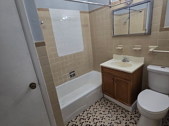 5th image of 1509 S 1st St