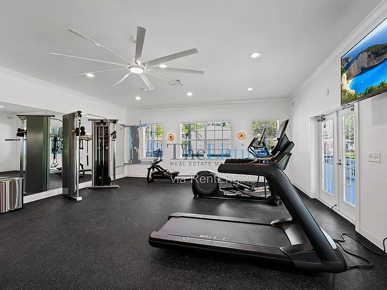 12726 Taylor Nicolas Dr — Photo 32